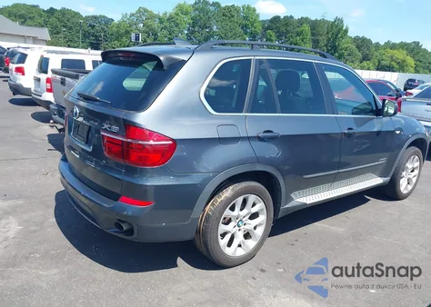 2013 BMW X5 xDrive35I/xDrive35I Premium/xDrive35I Sport Activity z USA, uszkodzony, nr VIN 5UXZV4C56D0G54760
